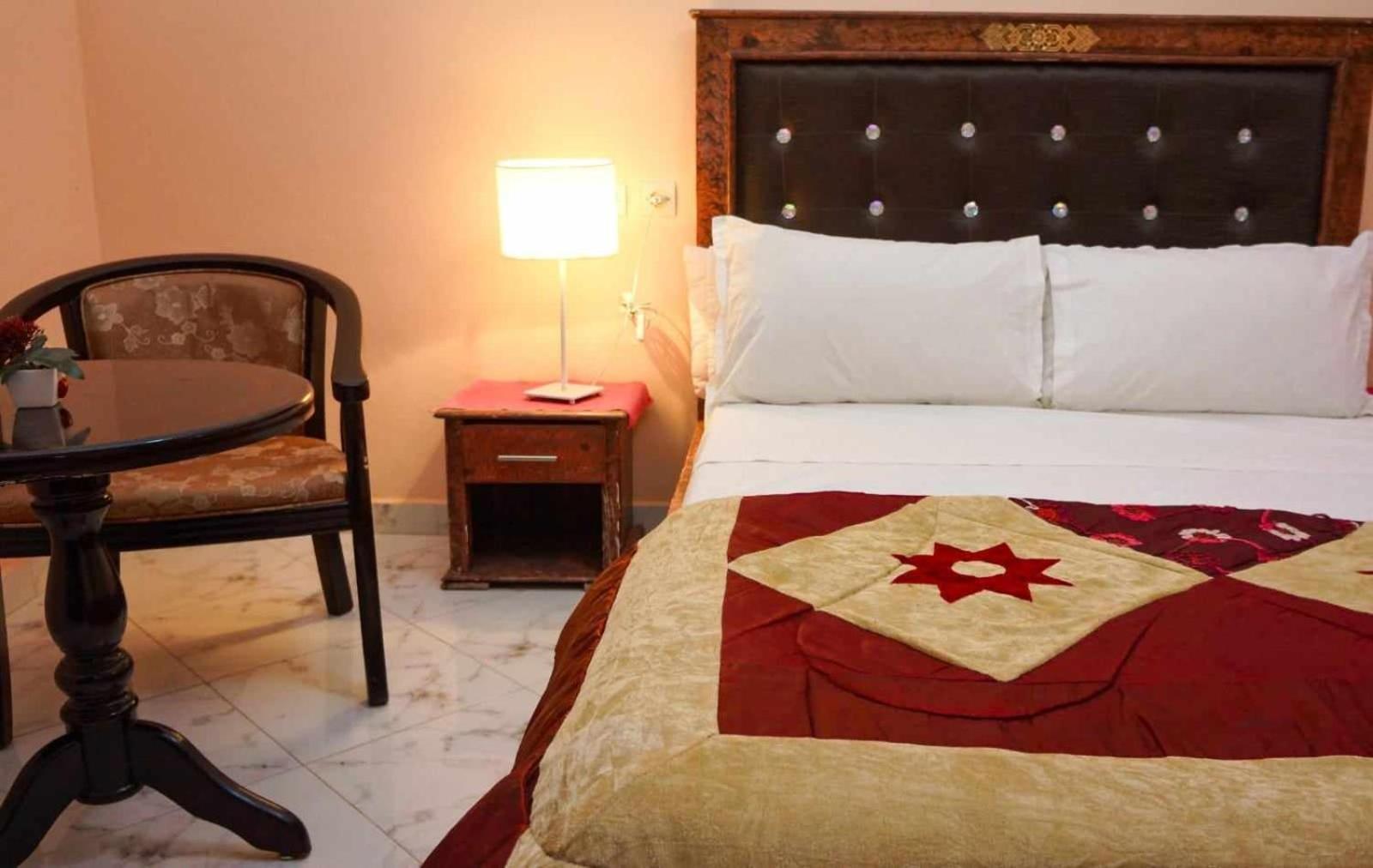 Hotel Ain Leuh エクステリア 写真