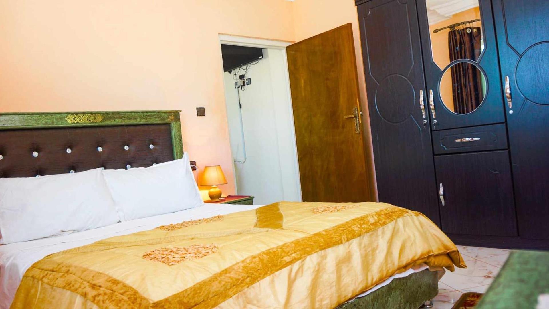 Hotel Ain Leuh エクステリア 写真